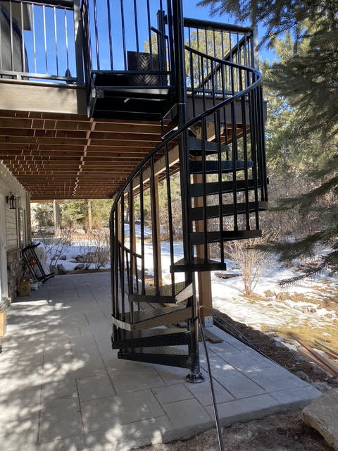 Restaurant Patio Rail